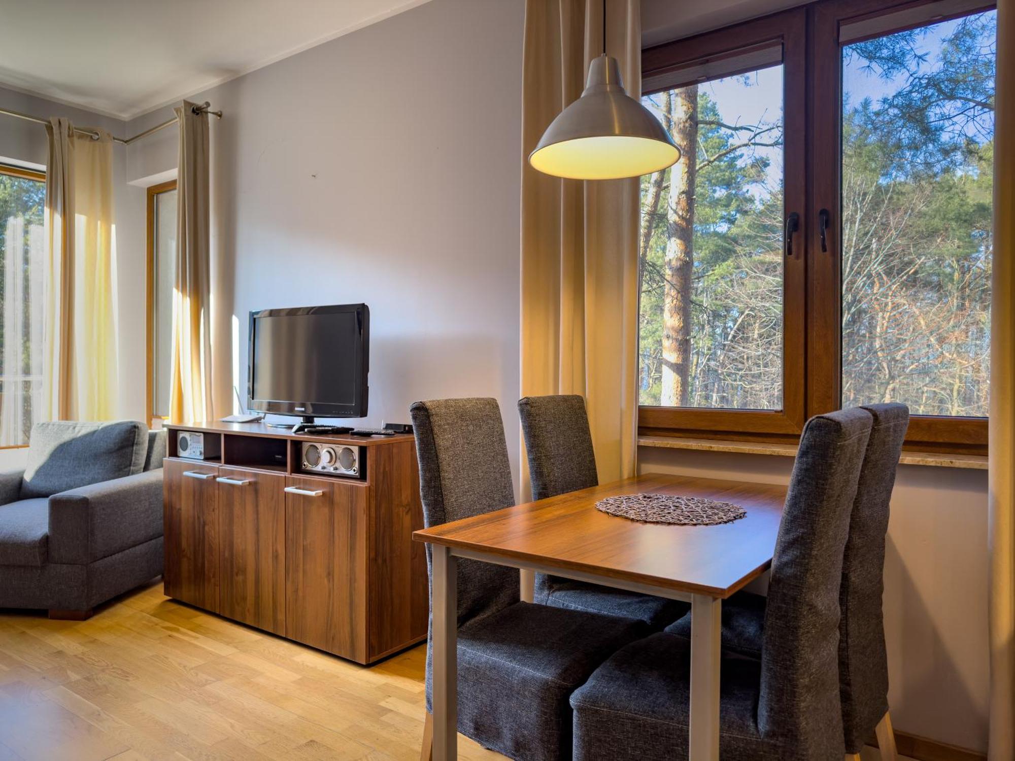 Villa 4 Pory Roku Jastrzębia Góra Екстериор снимка